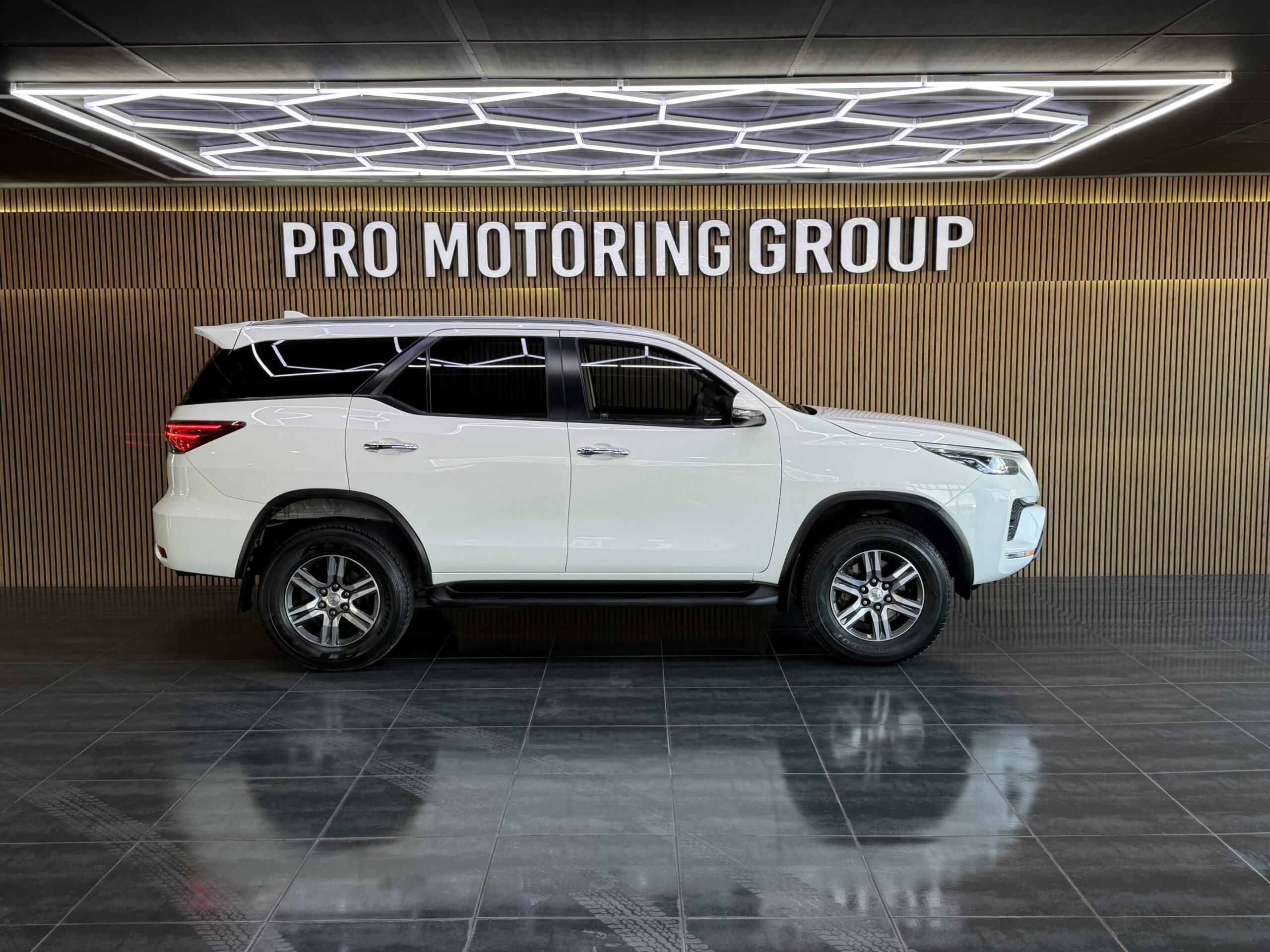 2021 Toyota 2.4 Gd-6 Fortuner thumbnail 5