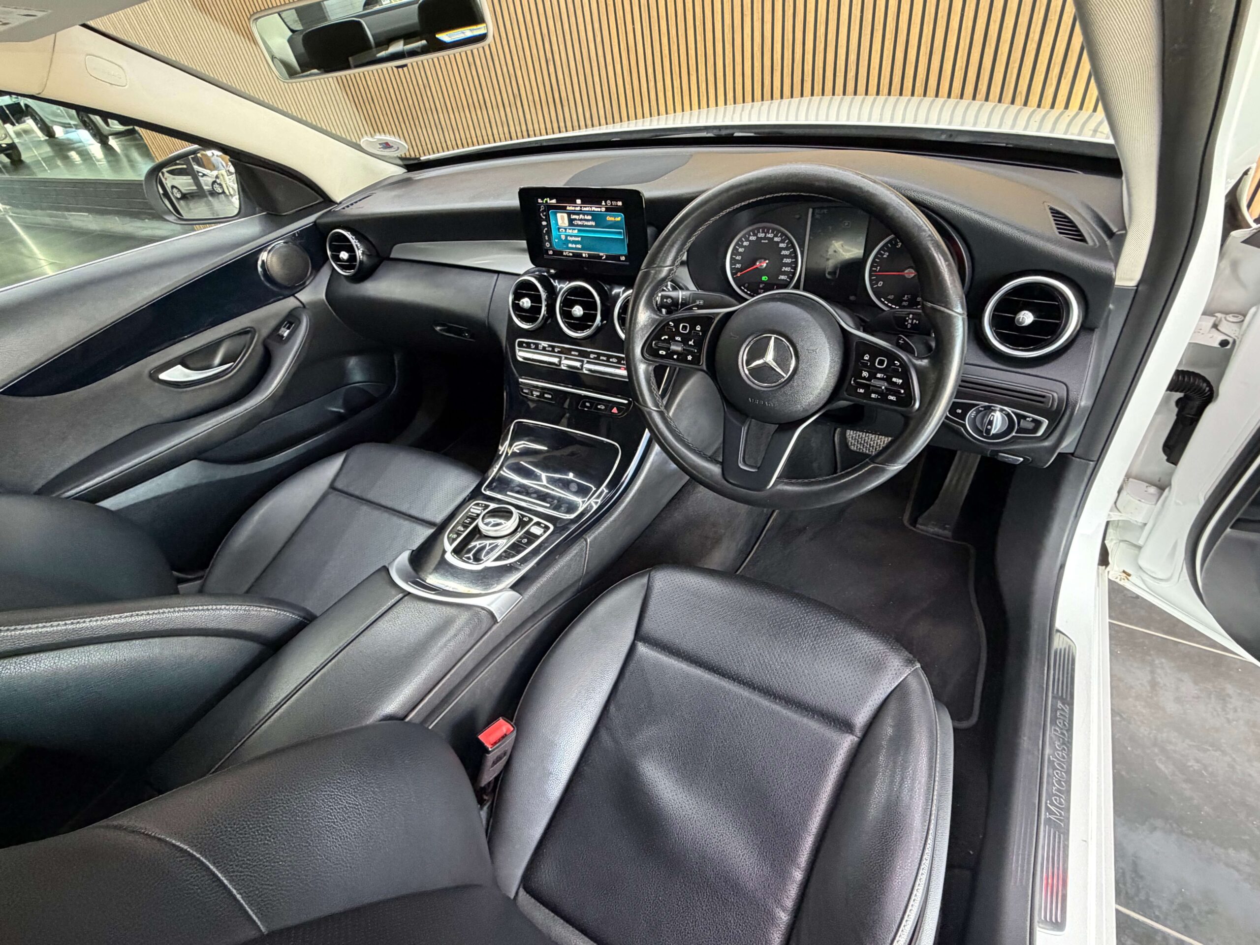 2019 Mercedes-Benz C180 Automatic thumbnail 11