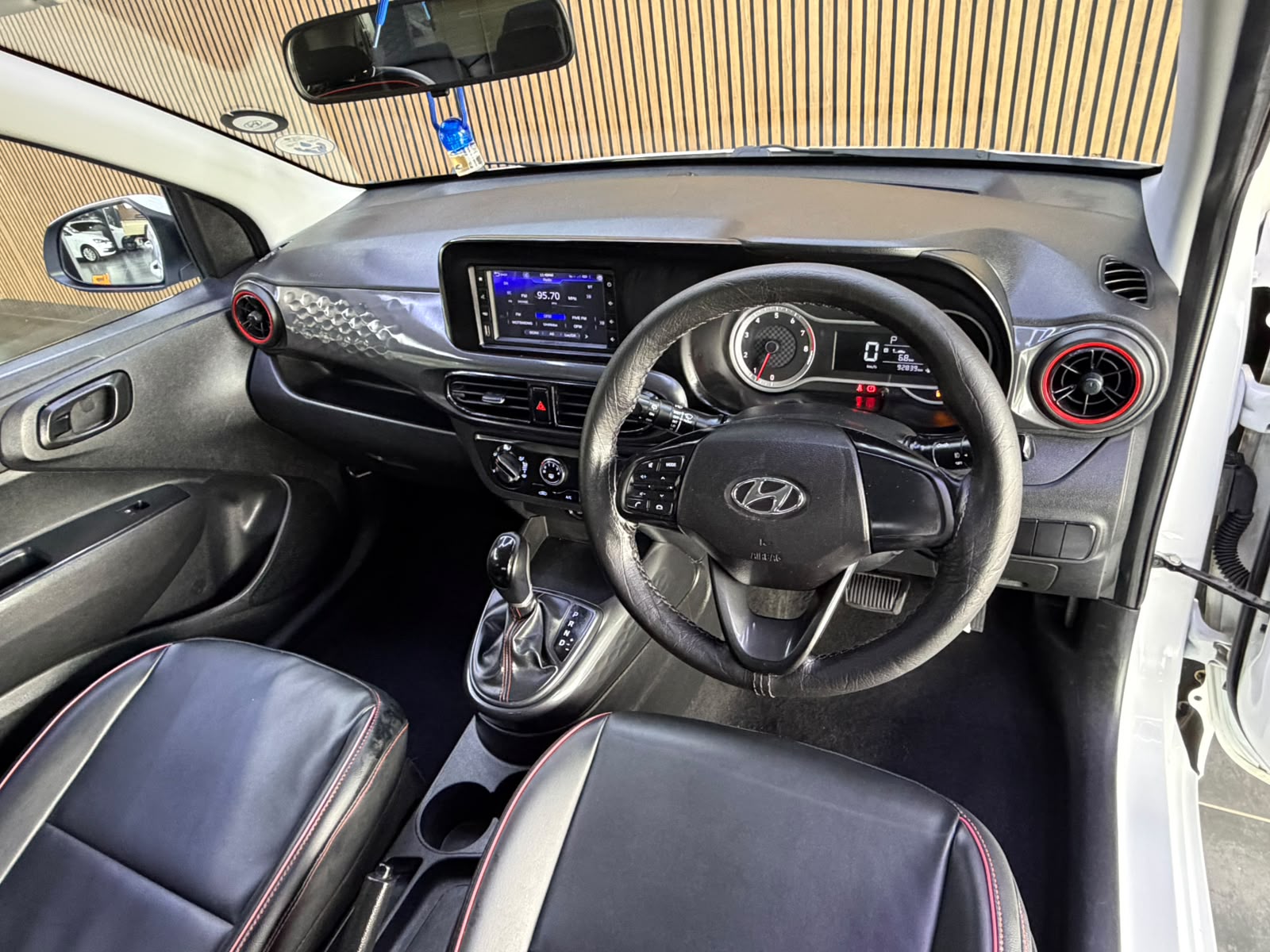 2023 Hyundai i10 Grand thumbnail 11