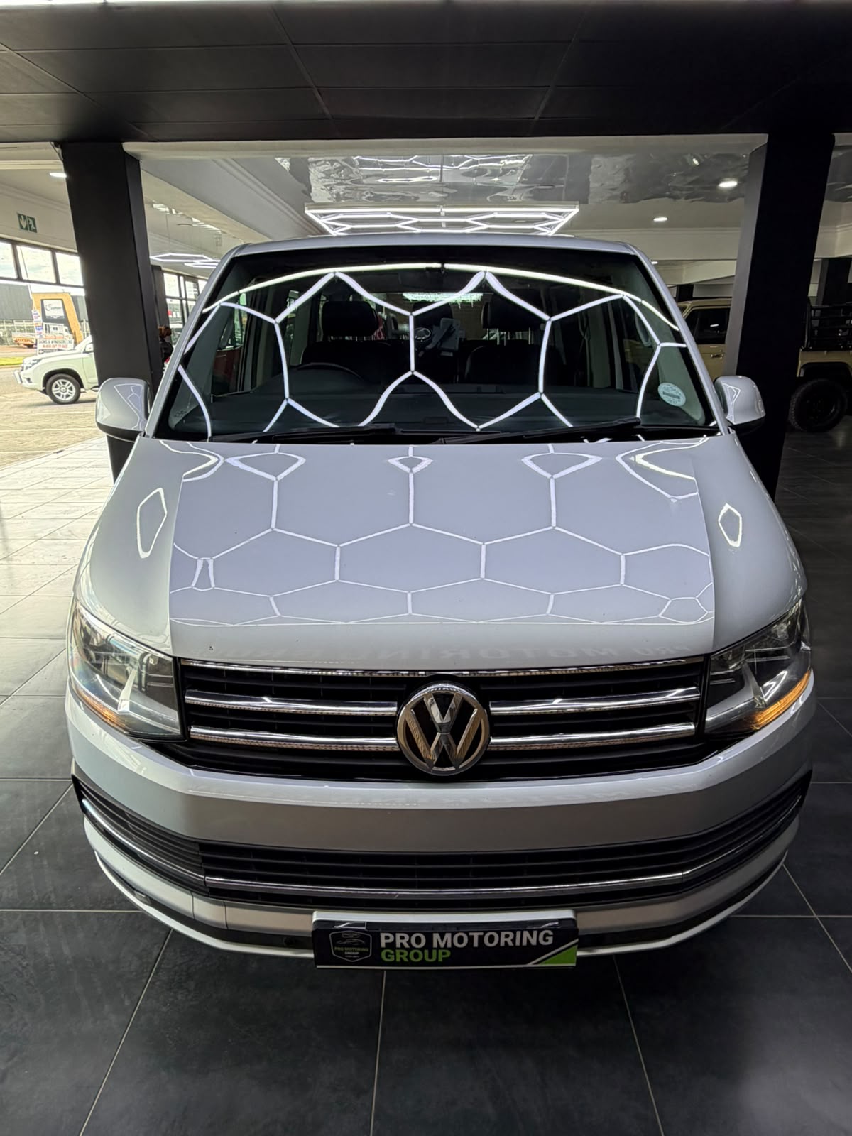 2016 Volkswagen Caravelle thumbnail 10
