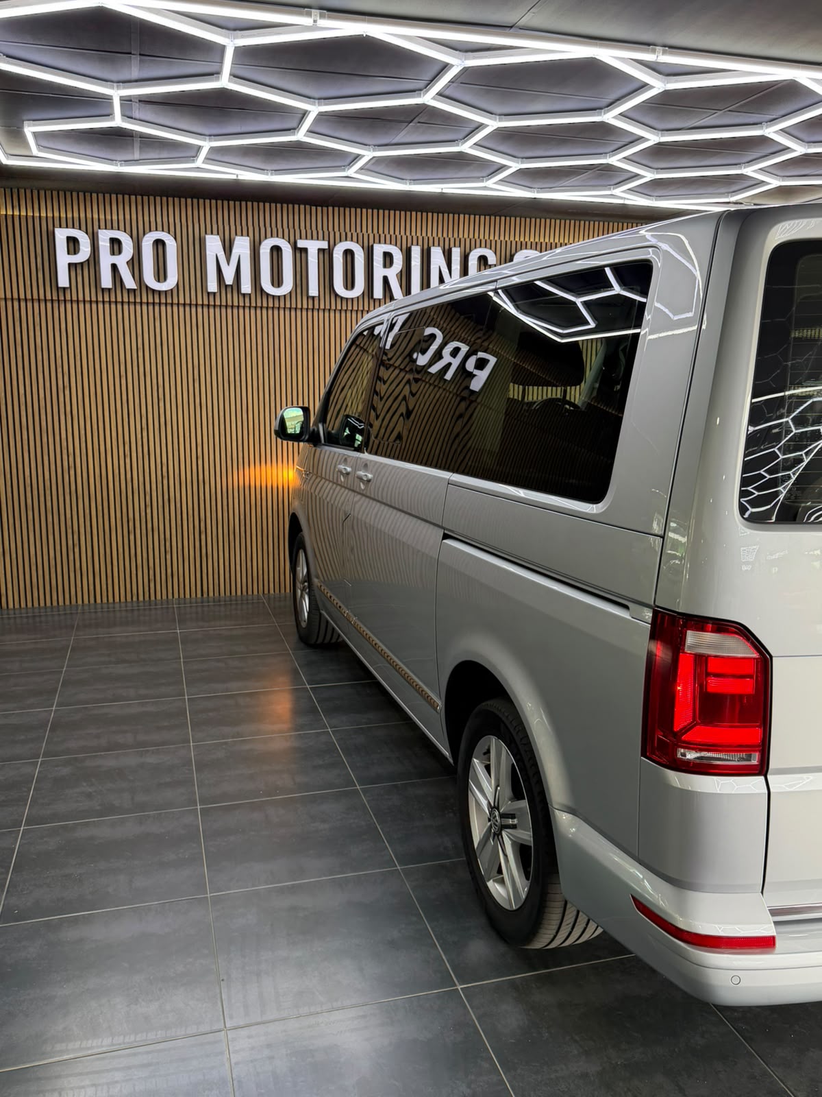 2016 Volkswagen Caravelle thumbnail 13
