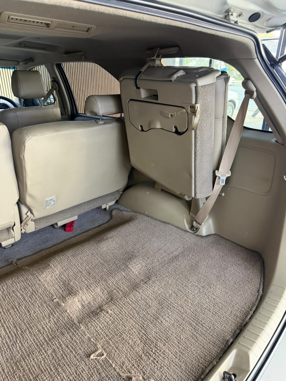 2012 Toyota Fortuner thumbnail 11