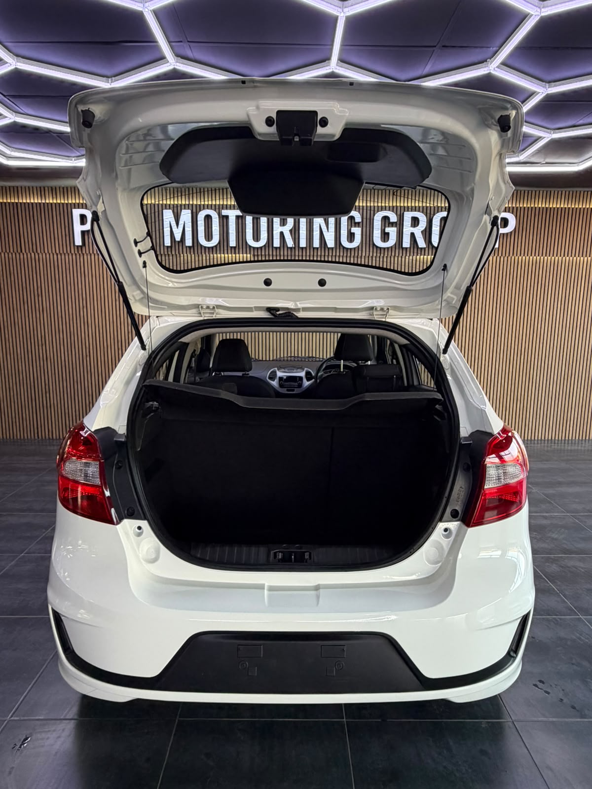 2020 Ford Figo thumbnail 9